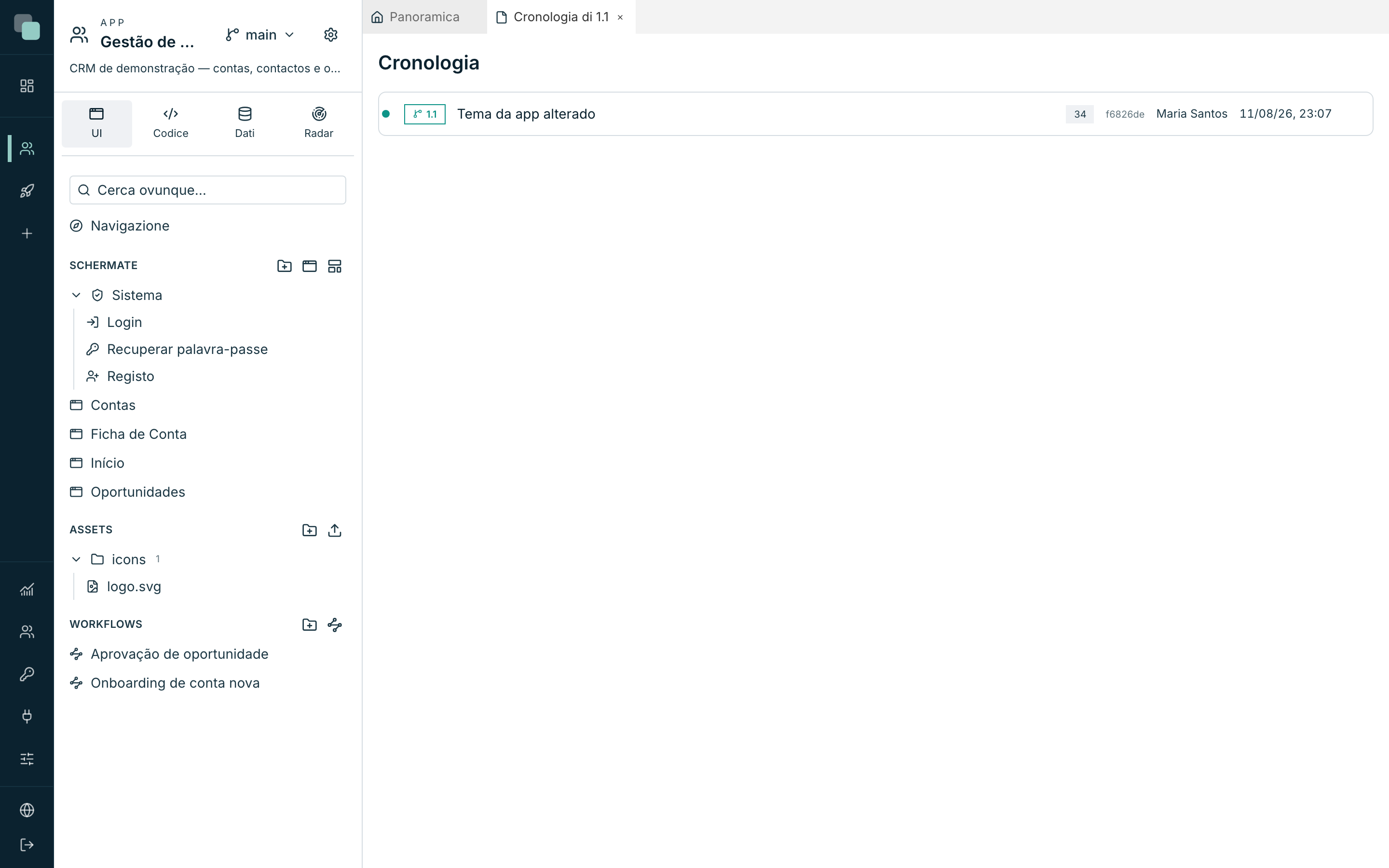 Il pannello Cronologia di una versione, con un commit per riga