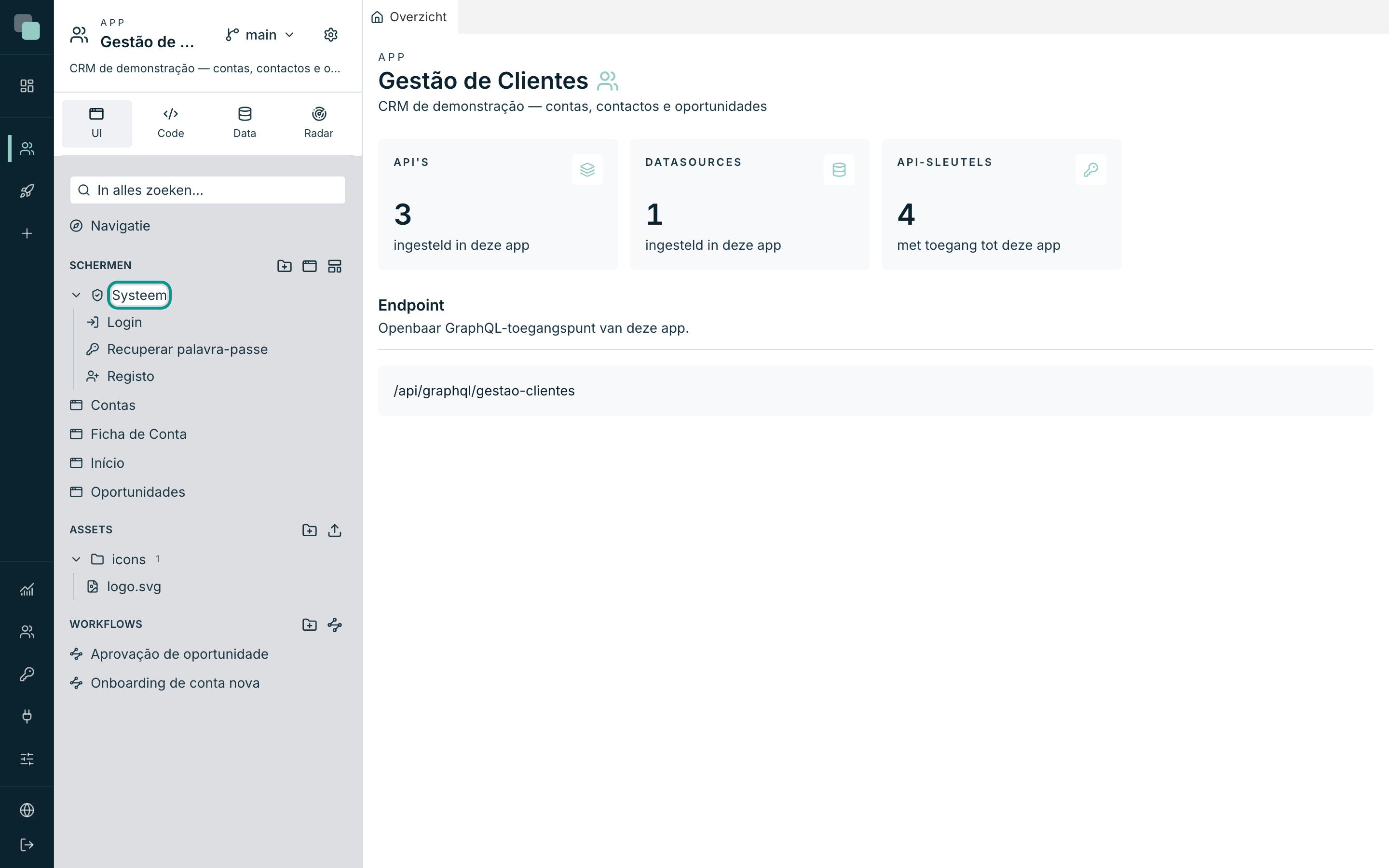 De groep Systeem in de schermenboom: Login, Wachtwoord herstellen en Registratie bestaan vanaf de eerste seconde.